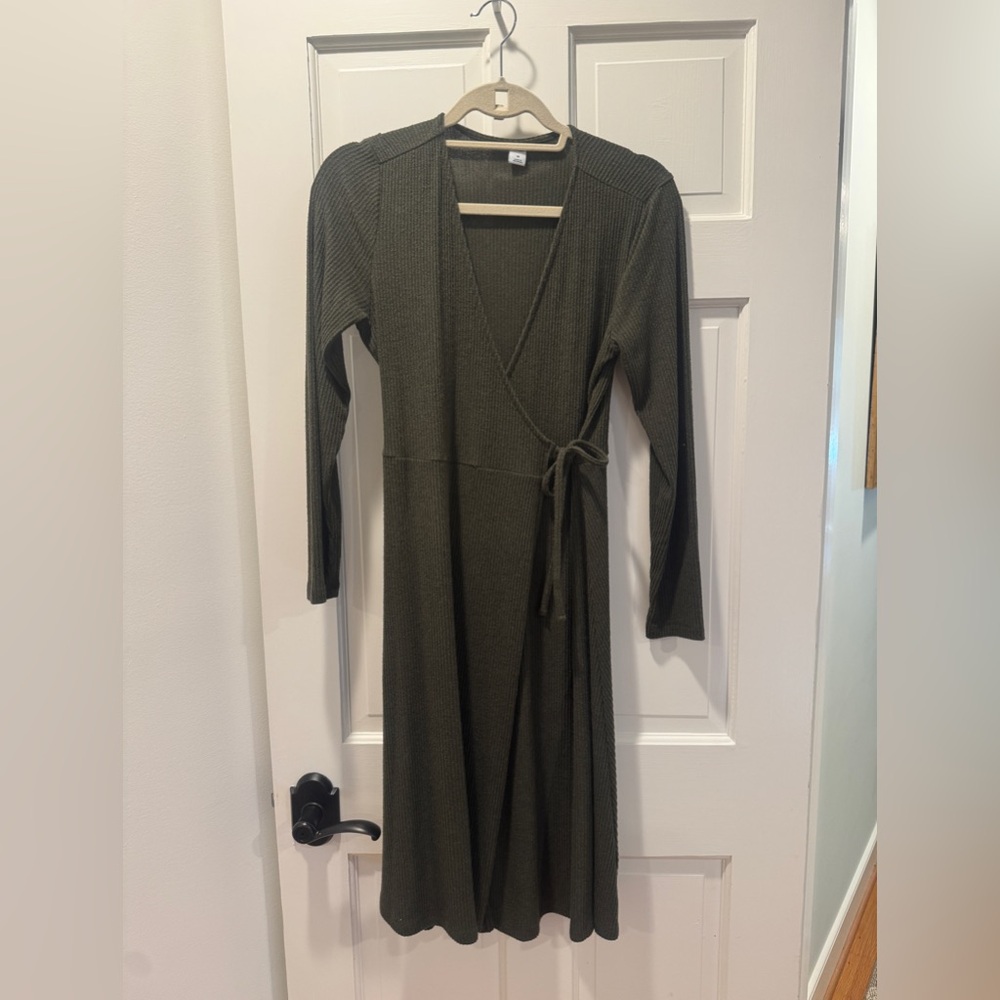 Old Navy Dark Green Wrap Style Long Sleeve Dress